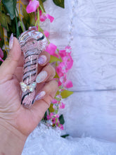 Load image into Gallery viewer, 3.5” girly glass pipe&lt;3
