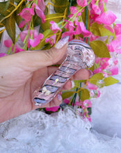 Load image into Gallery viewer, 3.5” girly glass pipe&lt;3
